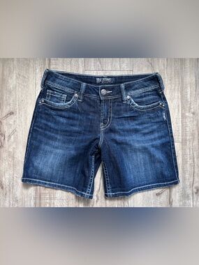 Silver Jeans Women's Dark Wash Denim Shorts western country stampede cowgirl